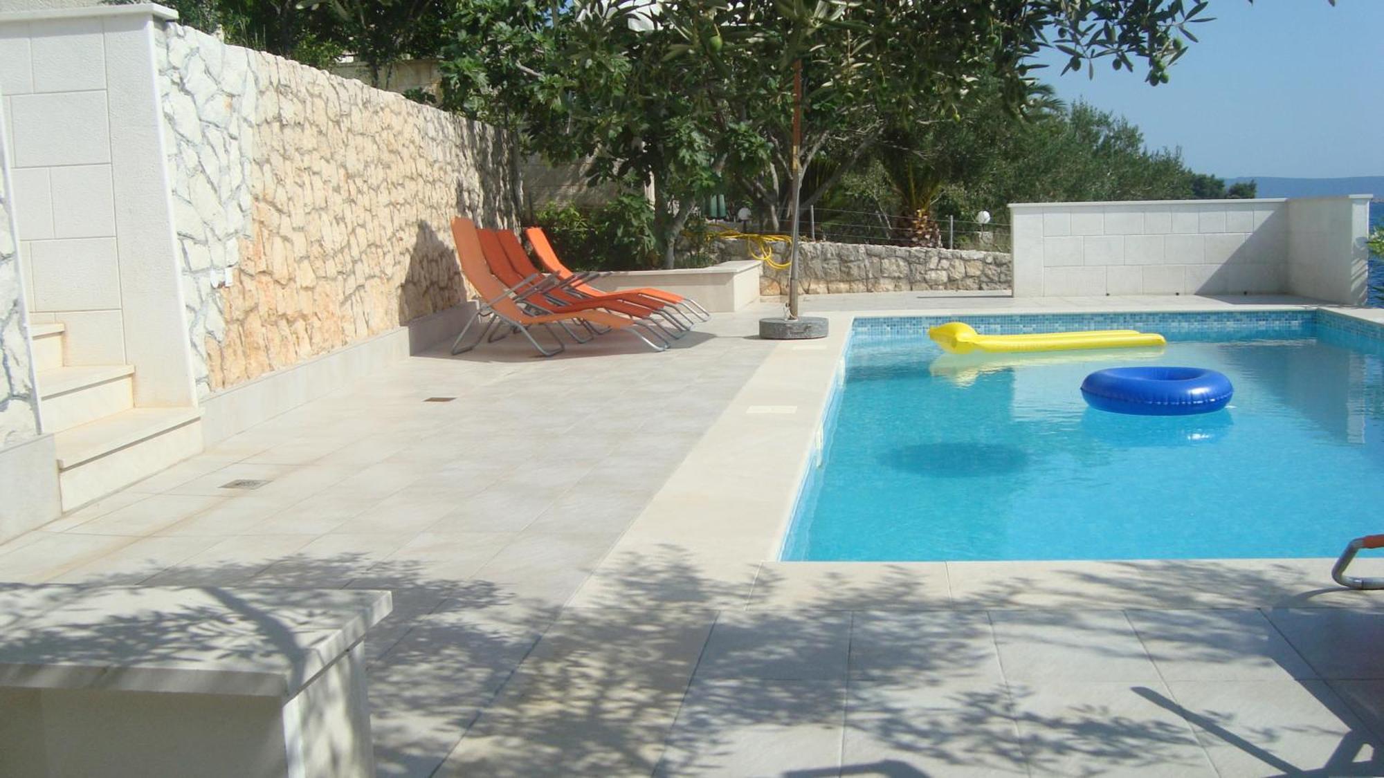 Apartments Niana With Heated Seawater Swimingpool Donji Okrug  Exterior foto